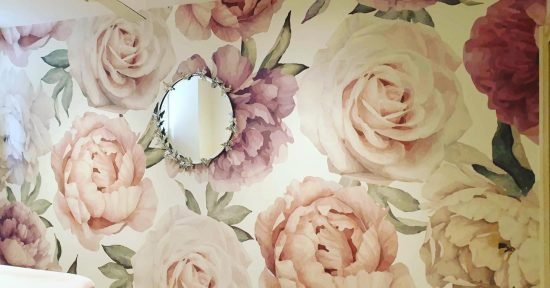 Humpty On Wall Classic Colour Peonies and roses Wallpaper Room3 Peonies & Roses Wallpaper Peonies & Roses Wallpaper