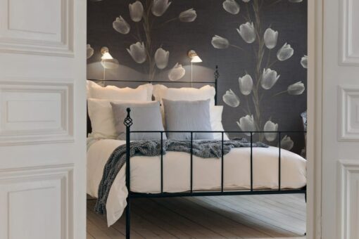 La Vie En Tulipe, Black Wallmural - Premium - Image 3